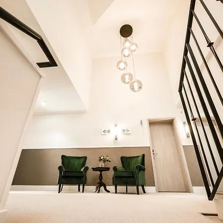 The No 50 - Kostenfreies Parken! - Cafe & Eventrooms 4*